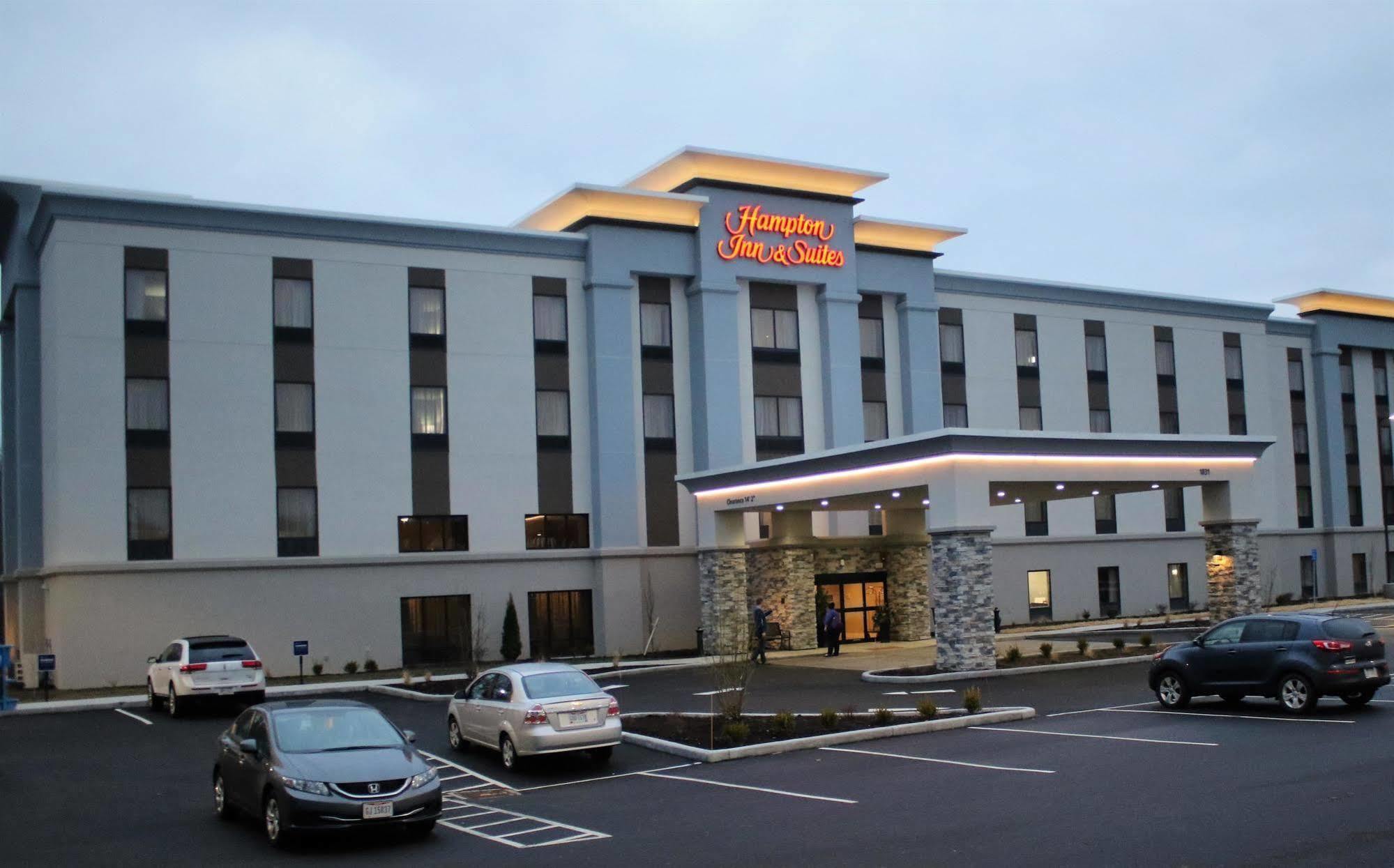 Hotel Hampton &